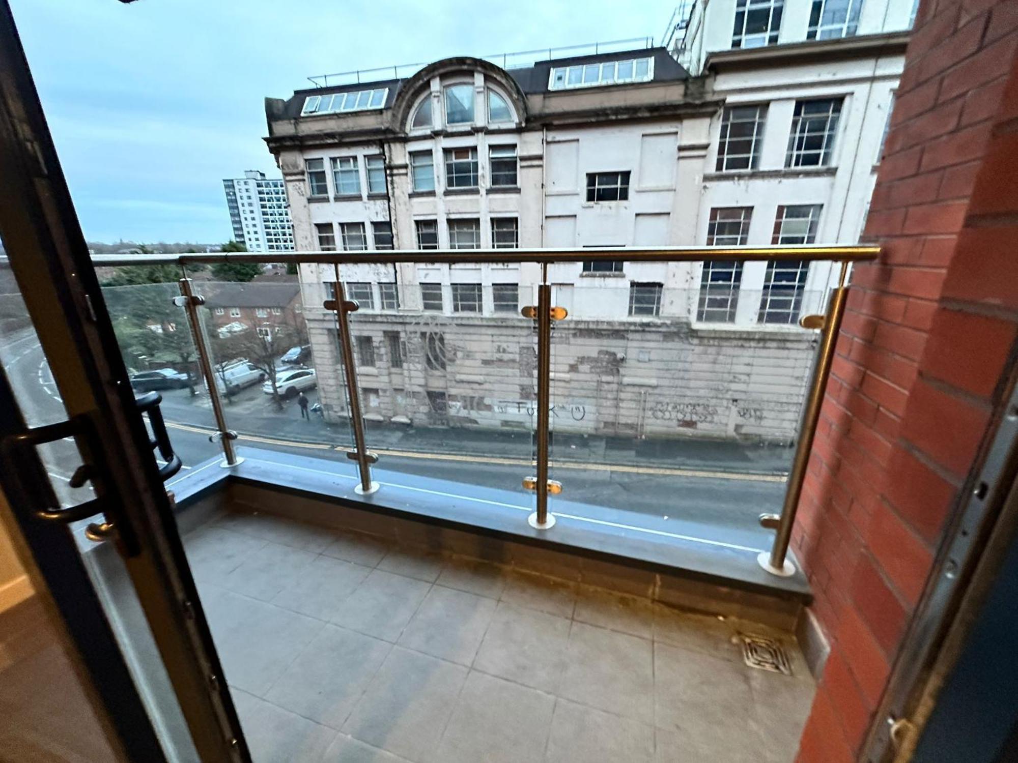 Adelphi Wharf Apartments By Beehosting Manchester Exterior photo